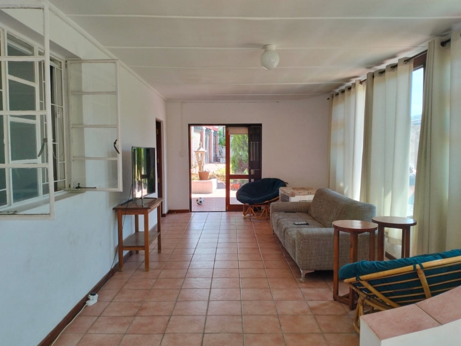 To Let 4 Bedroom Property for Rent in Groot Brakrivier Central Western Cape